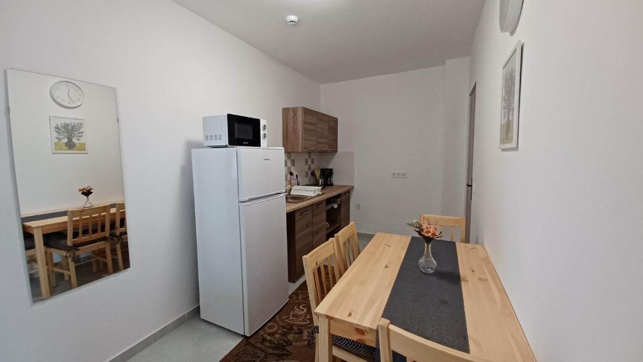 Milla Apartmanok Eger Exterior foto